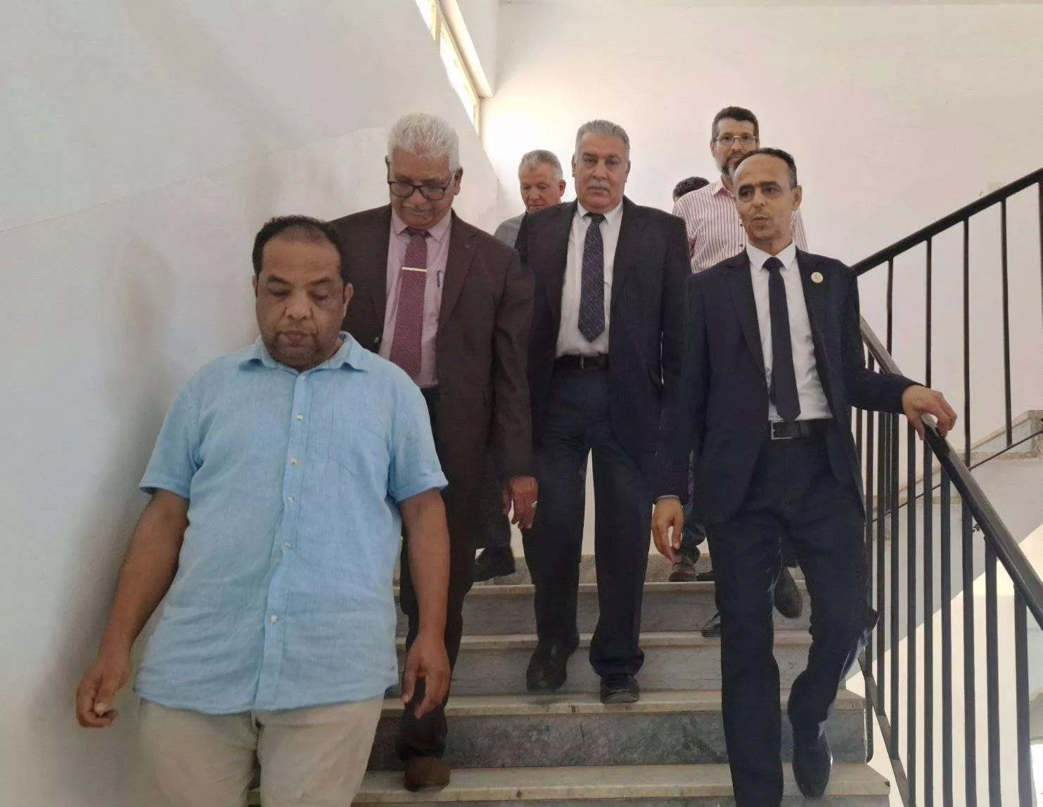 زيارة مدير ادارة الفروع ووكيل الاكاديمية لشؤون الفروع